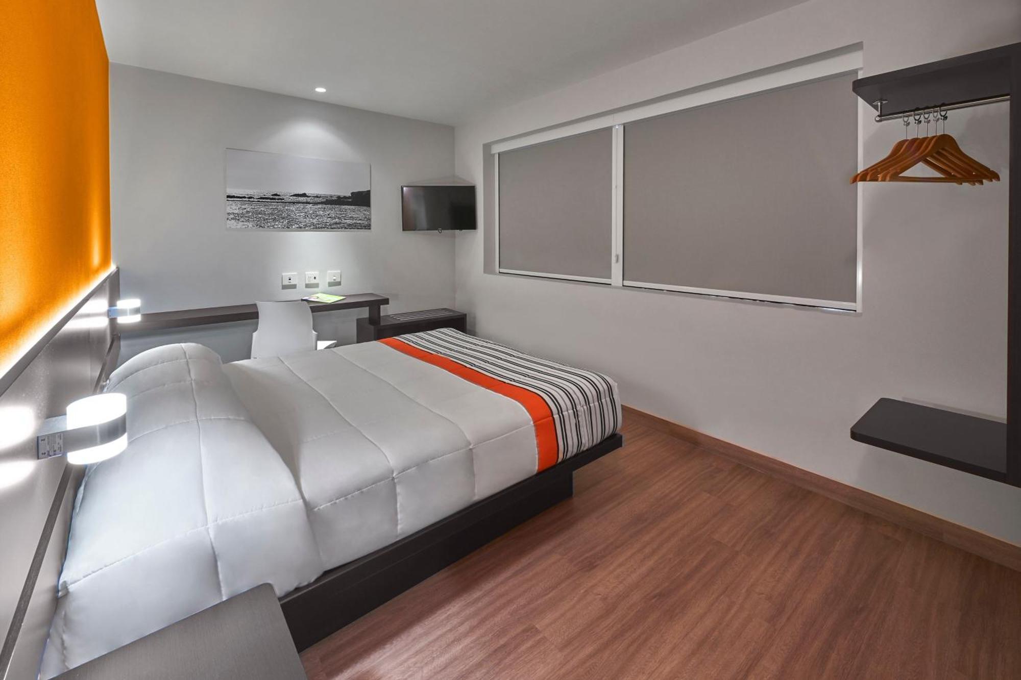 City Express Junior By Marriott Ciudad De Mexico Sullivan Exteriér fotografie