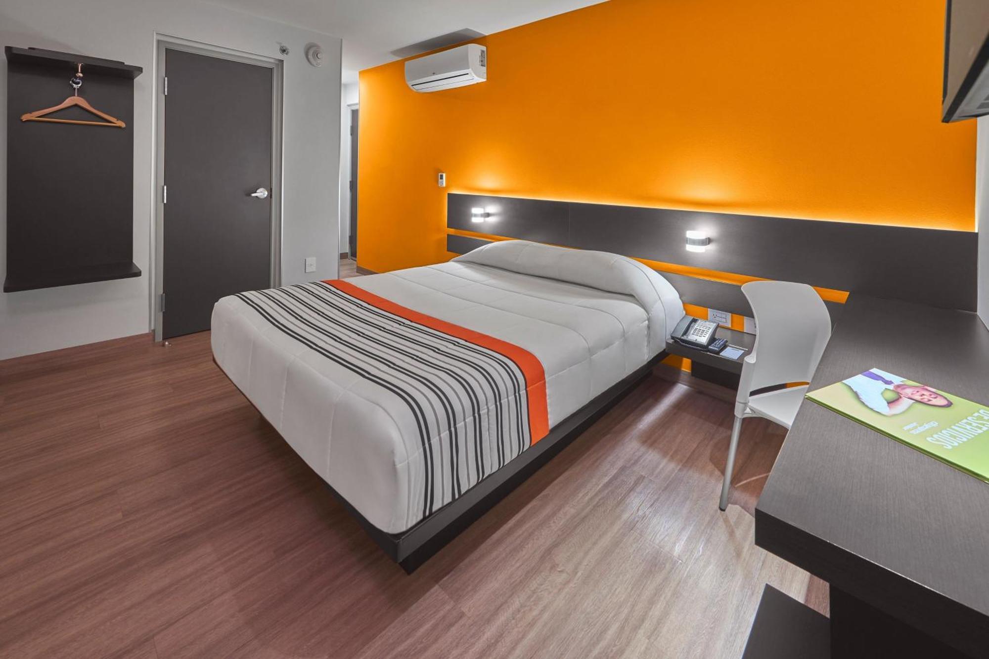 City Express Junior By Marriott Ciudad De Mexico Sullivan Exteriér fotografie